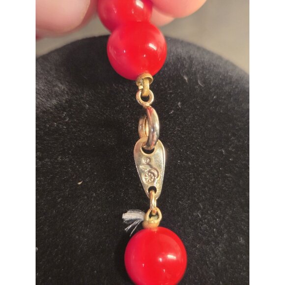 Vtg Signed Oops A Daisy Red Lucite Bead Necklace 12” Gold Tone - Picture 3 of 6